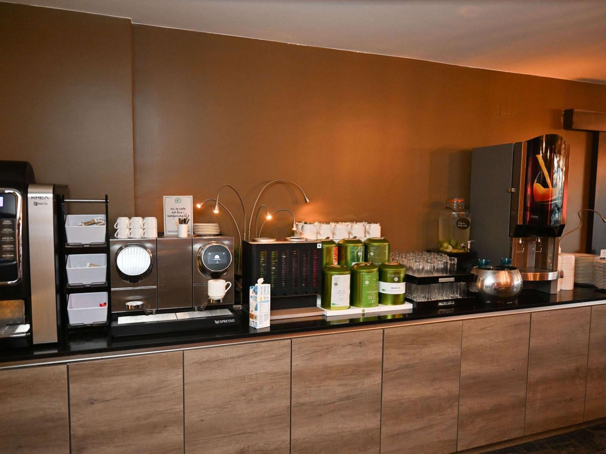Mercure Brignoles Golf De Barbaroux & Spa Exterior photo